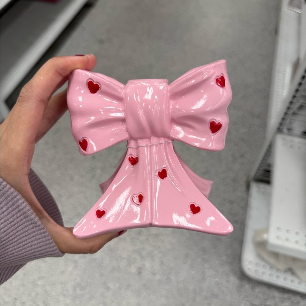 Adorable Pink Bow candle holder with Heart Accents